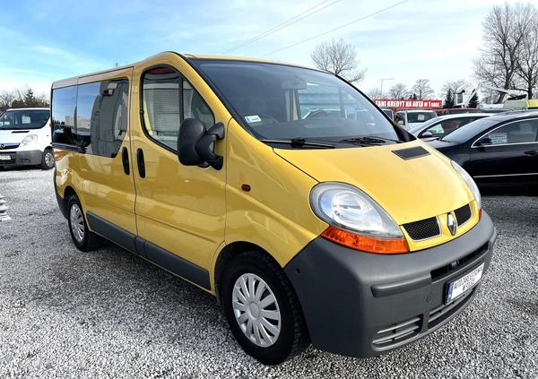 Renault Trafic cena 31800 przebieg: 259000, rok produkcji 2006 z Chmielnik małe 172